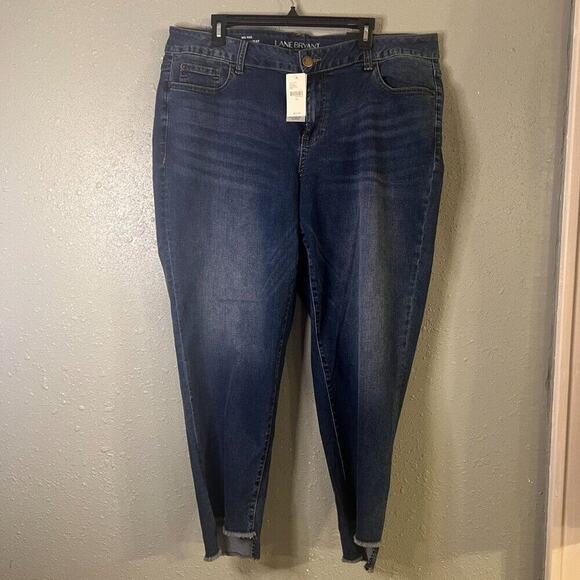 NWT Lane Bryant 18 Midrise Straight Distressed Uneven Hem Feminine Y2K - Picture 1 of 9